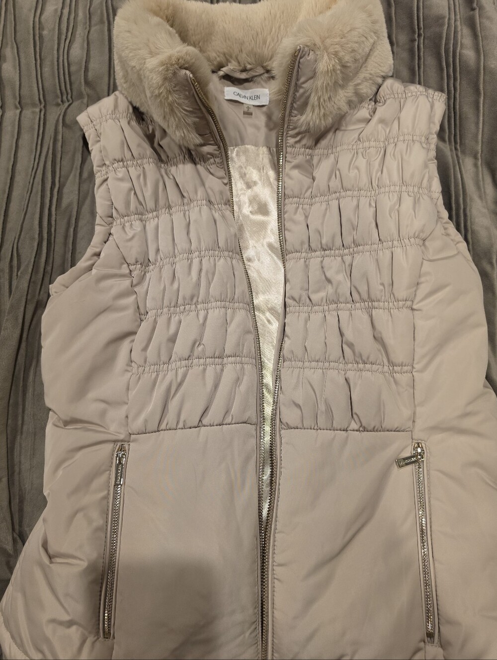 Calvin Klein Light Cream Quilted Puffer Vest with Faux Fur Collar